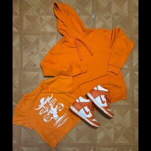 orange Nike bundle hoodie/tee/sneakers